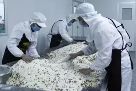 成都新冠食品回应网友改名建议：暂不考虑视频封面