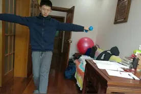 杭州学生忙着“陆地游泳”！南京中考没有游泳，同学们花式锻炼很嗨图片