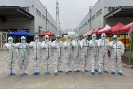武汉沌口方舱医院：起舞千纸鹤，共迎“女神节”图片