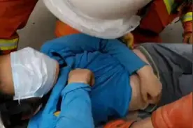 泉州酒店坍塌事故：男童获救后第一句话“妈妈在我下面，还活着”图片