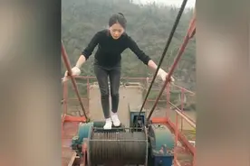 她们丨90后塔吊手：我是城市顶端的女人视频封面