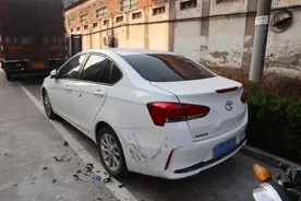 一人一个车把手！金华一对好兄弟一起喝酒、一起酒驾、一起被查图片