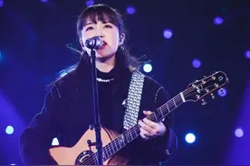 她在《歌手》唱出家庭争吵对孩子的伤害，歌一晚创作完成图片