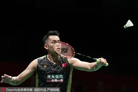 全英赛林丹2-1逆转昆拉武特，取得2020年赛季首胜图片