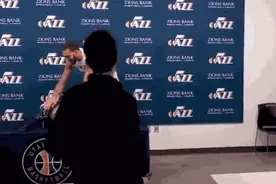 NBA球星戈贝尔确诊，曾与对手近距离互喷、摸遍话筒图片
