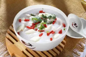 春天养胃正当时！这张养胃时间表，坚持照着做，受益多多图片