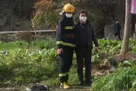 十堰消防员驻守50余天未回家，一次出警意外遇到了老父亲图片