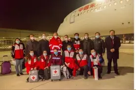 中国援助抵达意大利，使馆脸书被一个词刷屏图片