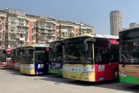 马鞍山市27条公交线路将恢复线路首末车营运图片