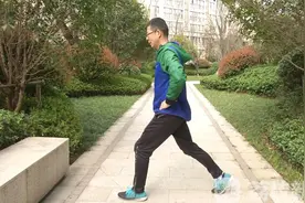 爆红的“手臂风火轮”健身动作你尝试了吗？这些人群请勿模仿图片