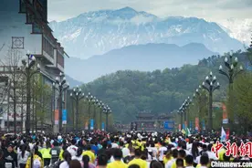 成都双遗马拉松赛延期 3月22日将举办健康跑图片