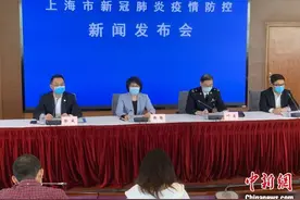 上海海关：全面加强入境人员口岸防控 100%体温检测、健康申明卡审核图片