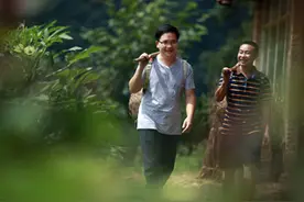 我是扶贫人的妻子图片