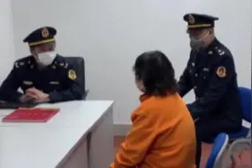 在地铁上吃面条，上海一女子被约谈并训诫视频封面