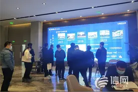 和达智慧城聚集客户看房 现场未设置提醒及引导图片
