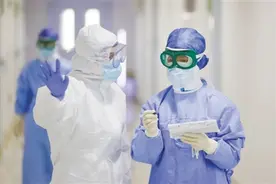 拨开云雾 就能看见最美的星光图片