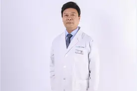 济宁爱尔眼科医院院长朱德峰：躬耕杏林，只愿守住患者光明希望图片