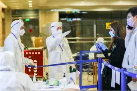 奔波30小时，西班牙归国华侨飞机上被感染：早知道这样绝不回来图片