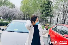 “我只看你一眼”聊城护师湖北归来，妻子站路边挥手迎接图片
