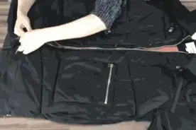 冬天厚衣服这样收，不回潮，无折痕，还省出个大衣柜图片