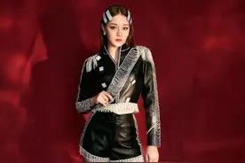 嘉行否认热巴合约到期离开：合作稳定无任何变化图片