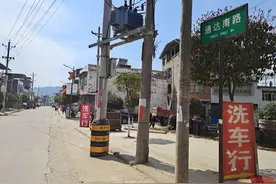 留守少年骑摩托载同学车祸身亡，背后写满无处安放的青春图片