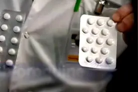 美国夫妻自服氯喹致病亡，特朗普曾力荐视频封面