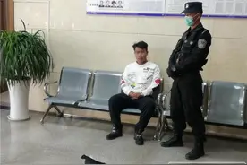 男子溜进保山别墅顺走7万元劳力士 与主人正面相遇图片