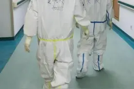 为了最后的生命托举，我们不离不弃丨白衣战士抗疫日记图片