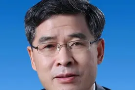小朋友，做好口腔卫生，你的笑容真甜图片