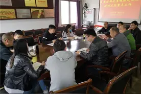 雨城区委副书记李健强赴上里镇调研指导当前重点工作图片