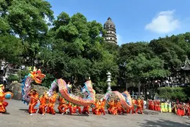 苏州园林：清风明月本无价，近水遥山皆有情图片