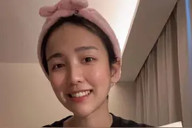 90后美丽护士用治愈系画作记录雷神山医院感人瞬间图片