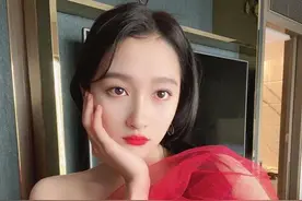 美人计 | 关晓彤王子文十年后同框，一个没变，一个变好多图片