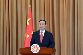 西藏自治区主席齐扎拉发表“纪念西藏百万农奴解放61周年”电视讲话图片