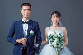 小姐姐对火箭军兵哥哥说：我要嫁给你……图片