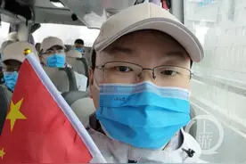 “我不知道你长什么样子 但我看到眼睛就知道是你”图片
