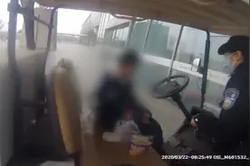 男孩偷拿600元离家出走 钱花光了住在桥洞靠乞讨图片