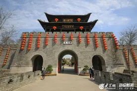 台儿庄古城开园 万千美景 从春天启程图片