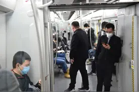 北京：四条地铁线明起缩短间隔，6号线首开越行大站快车图片
