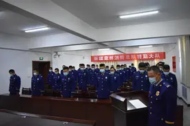 今天 让我们一起缅怀致敬木里“3.30”森林火灾中牺牲的灭火勇士图片