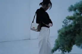 潮流范｜刘雯发私服照带来春天的问候，大家却在讨论TA图片