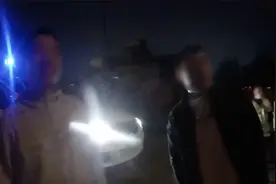 尴尬的“聚会”！7年未谋面同学醉驾后交警队“重逢”图片