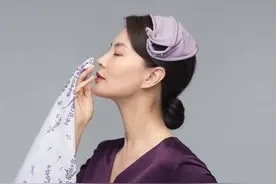刘芳菲抗疫期间继续“芳菲绿色手绢计划”获赞图片