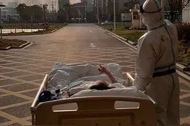 “陪你看日落医疗队”今日将凯旋，老先生拉小提琴相送图片