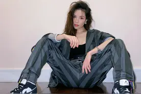 钟楚曦私服自拍 比穿路易威登还好看？图片