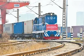 中国“引擎”重启 助力世界抗疫图片