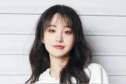 这双鞋半个娱乐圈都在穿！郑爽、易烊千玺同款你也能买图片