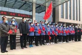 载誉归来！菏泽首批援助湖北医务人员回家图片