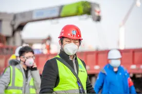 “让建筑经得住检验”——记中建二局援建雷神山医院临时指挥部副指挥长徐小洋图片